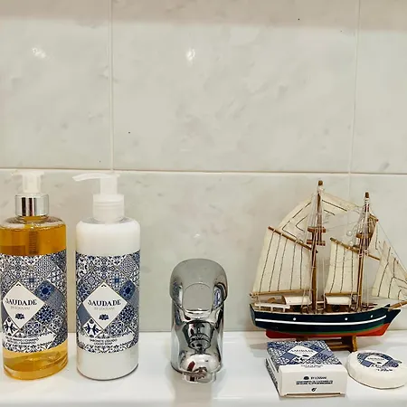 Villa & Pool House @ Mindelo Vila Cha (Porto)
